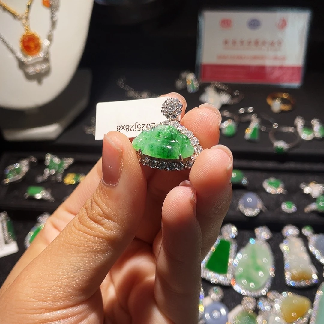 翡翠银S925镶嵌颈饰