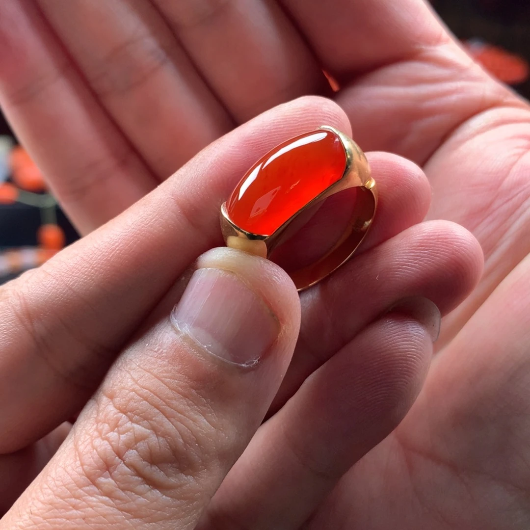南红玛瑙戒指18K金镶嵌王*晨