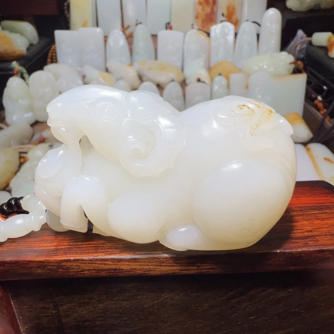 和田玉把件未镶嵌空*