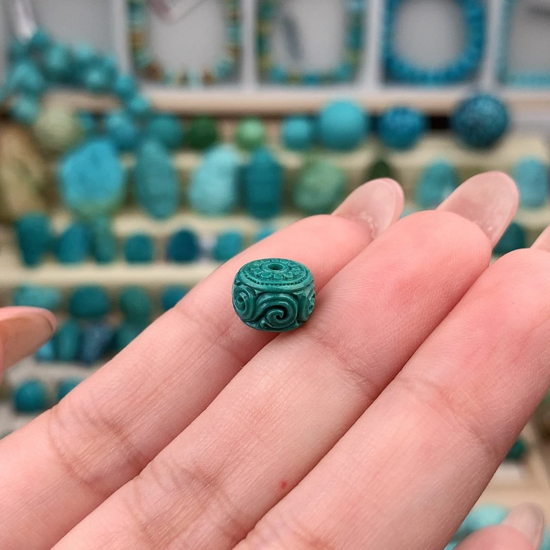 未镶嵌绿松石珠宝奇石