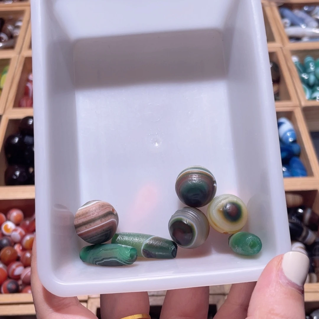 玛瑙/玉髓未镶嵌珠宝半成品