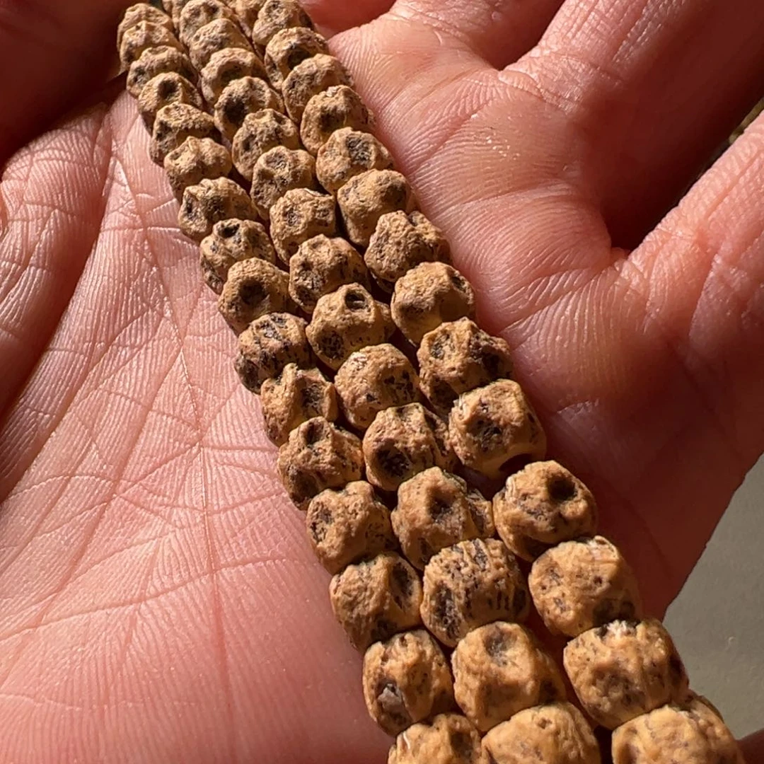 柏香籽/百香籽吊坠A16