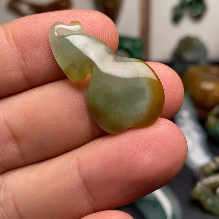 翡翠未镶嵌吊坠(不含链)葫芦（福禄）