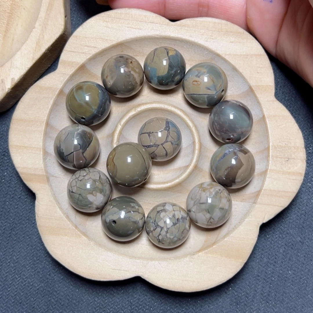 篼***A未镶嵌手链石英质玉119