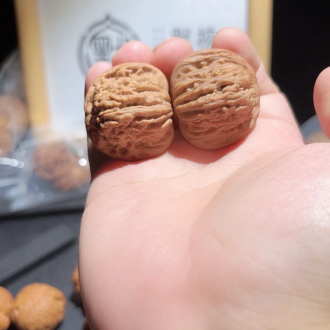 文玩核桃吊坠35全品汉高楼