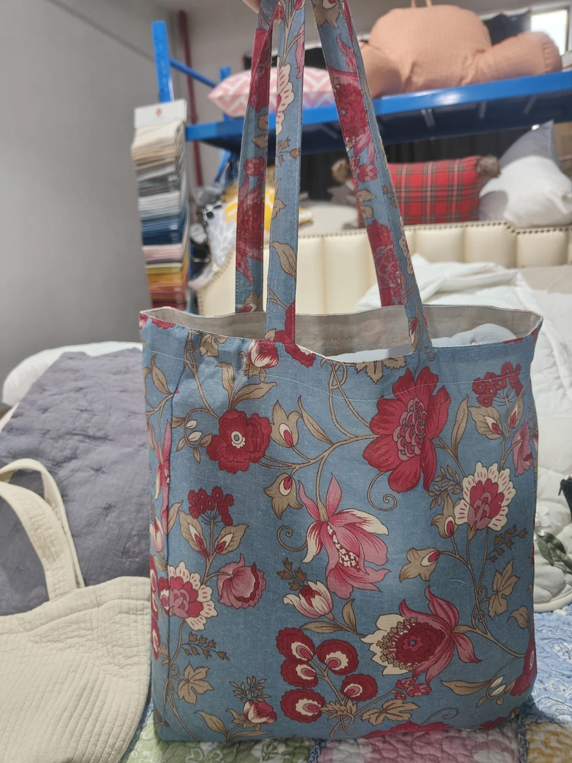 《云云家》高品质蓝底孔雀花手拎包背包手提包发一个