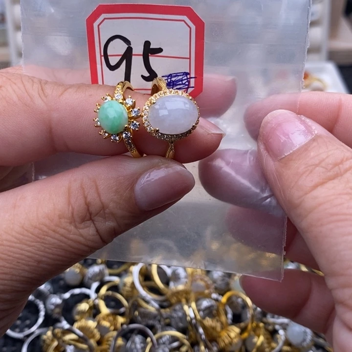 未镶嵌戒指翡翠缅甸