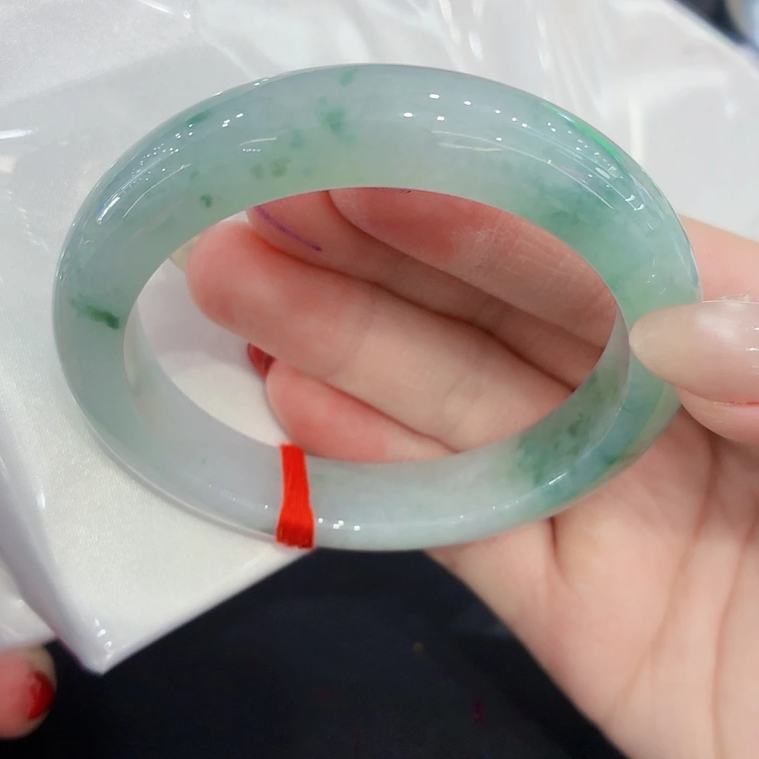 翡翠未镶嵌手镯翡翠57～58圈口（强推）