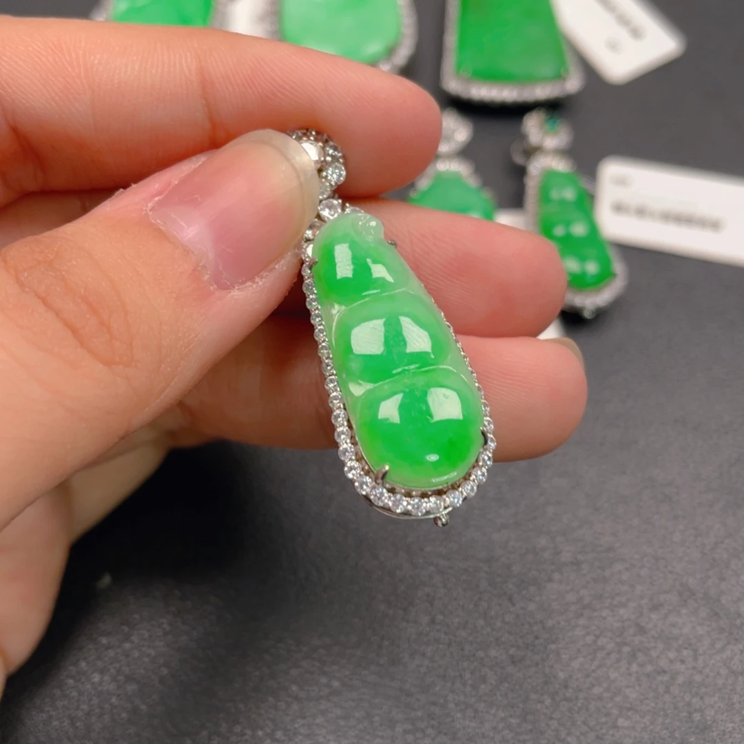 翡翠银S925镶嵌颈饰