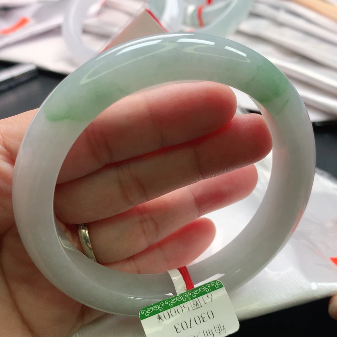 翡翠未镶嵌手镯缅甸61.62