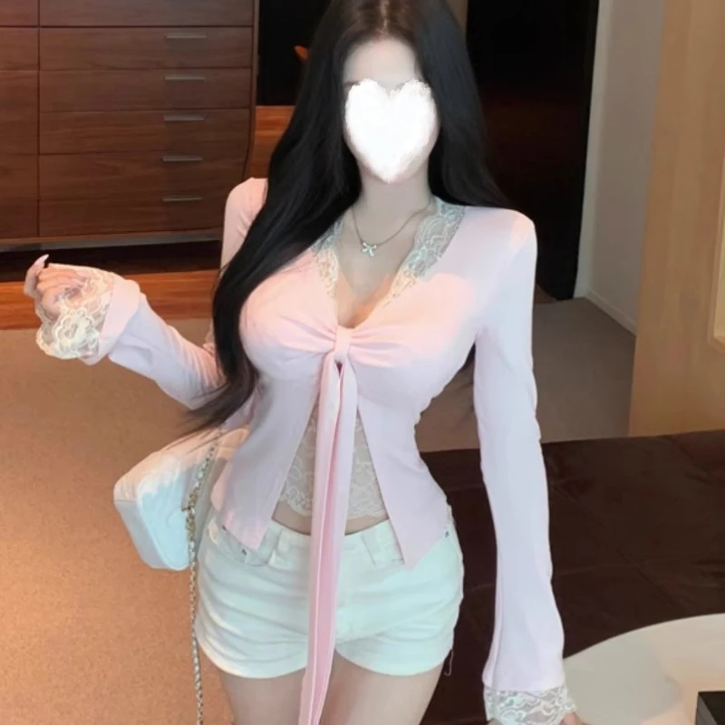 【现货】早秋新款法式纯欲少女蕾丝拼接长袖T恤修身内搭V领上衣