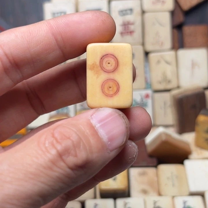 狼***心实心竹雕刻手把件