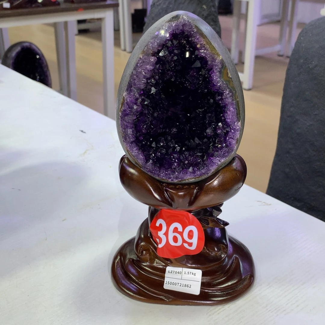 织绣舍*得紫水晶龙蛋摆件