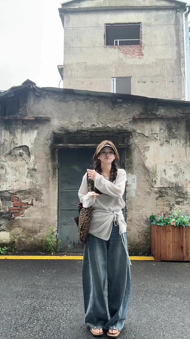 2025夏季新款韩系松弛感穿搭灰色长袖T恤罩衫女牛仔裤显瘦两件套