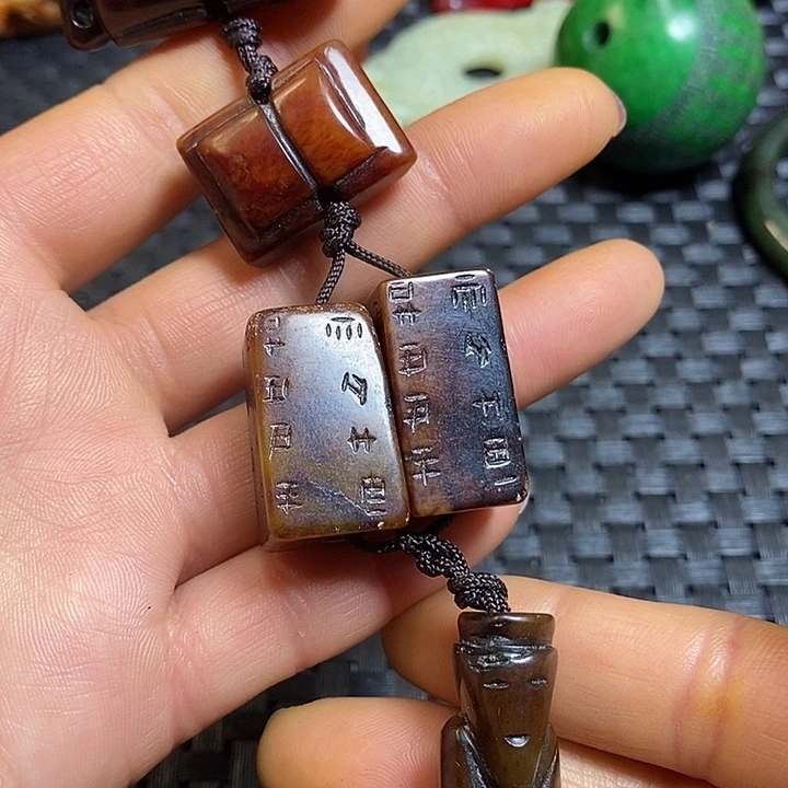 紫金钵盂菩提吊坠