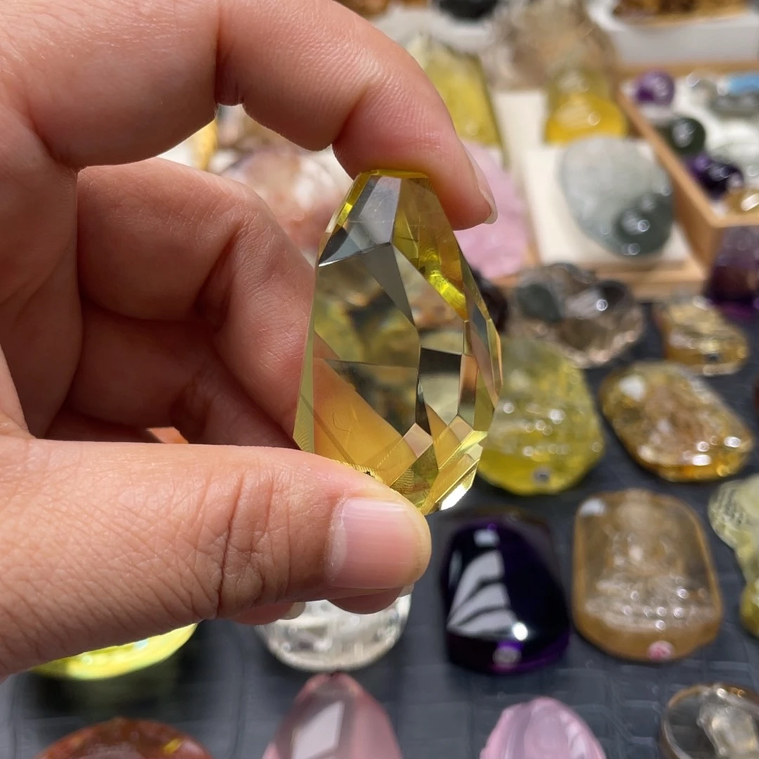 水晶颈饰未镶嵌定制