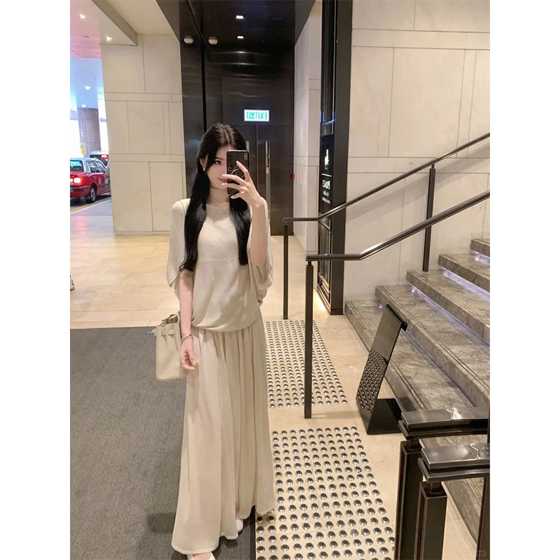 2025秋季新款修身显瘦慵懒感针织上衣气质时尚高级感收腰半身长裙