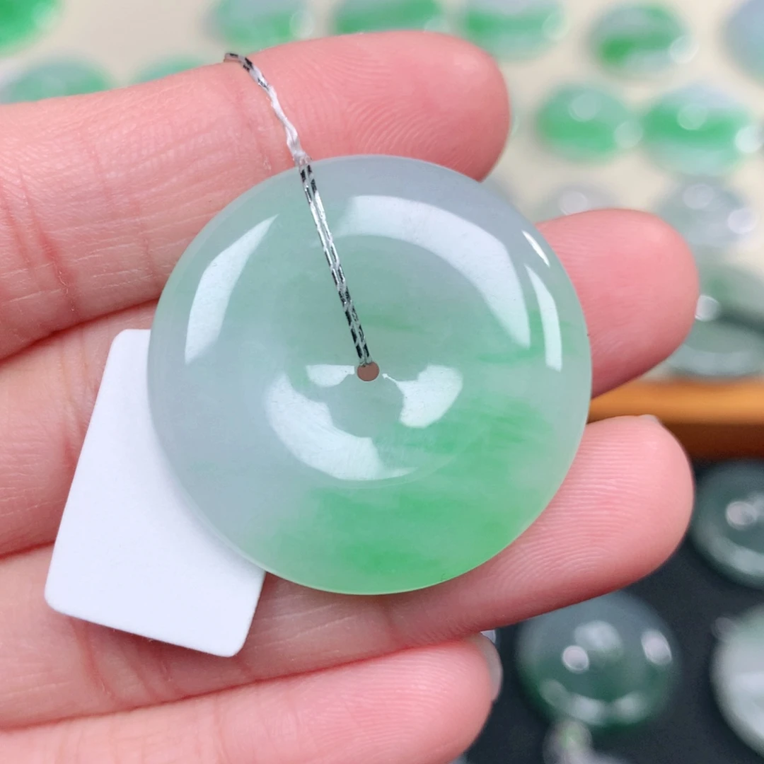 翡翠未镶嵌颈饰30.7-5.5