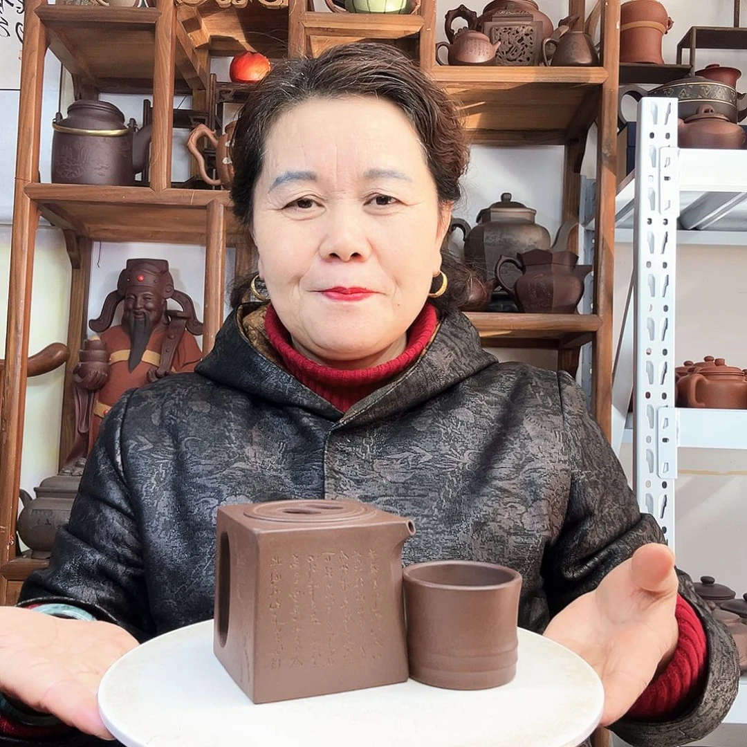 紫砂茶壶辻*。紫砂壶泡茶喝起来