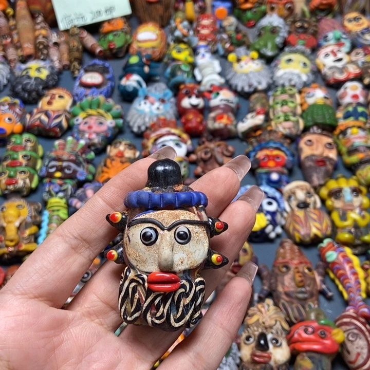 玻璃颈饰印度尼西亚千眼娃