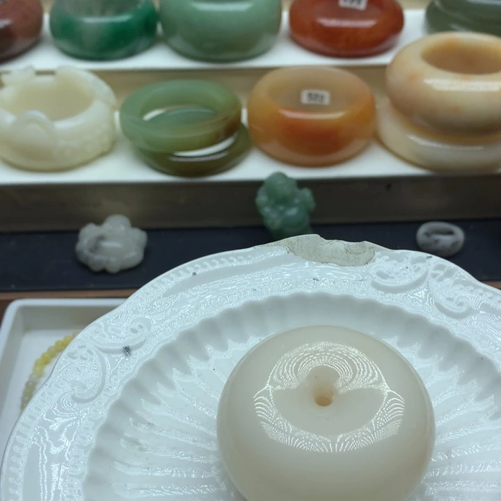 石英岩玉未镶嵌13468975444