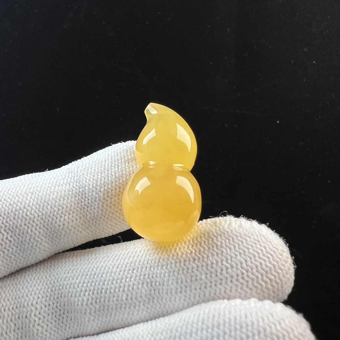 Y3514天然原矿蜜蜡鸡油黄葫芦14.5x28mm抖音基地质检发货