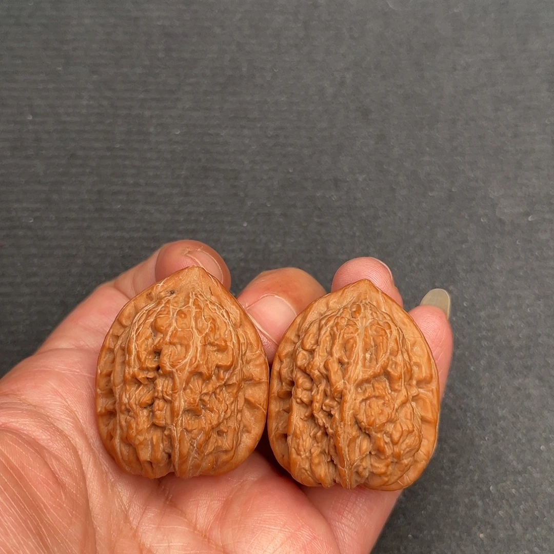 把件桃核32×32×39全品头茬赤龙鸡心XM3453