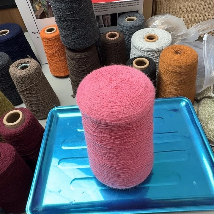 小***菜羊毛混纺紫薇粉 一桶