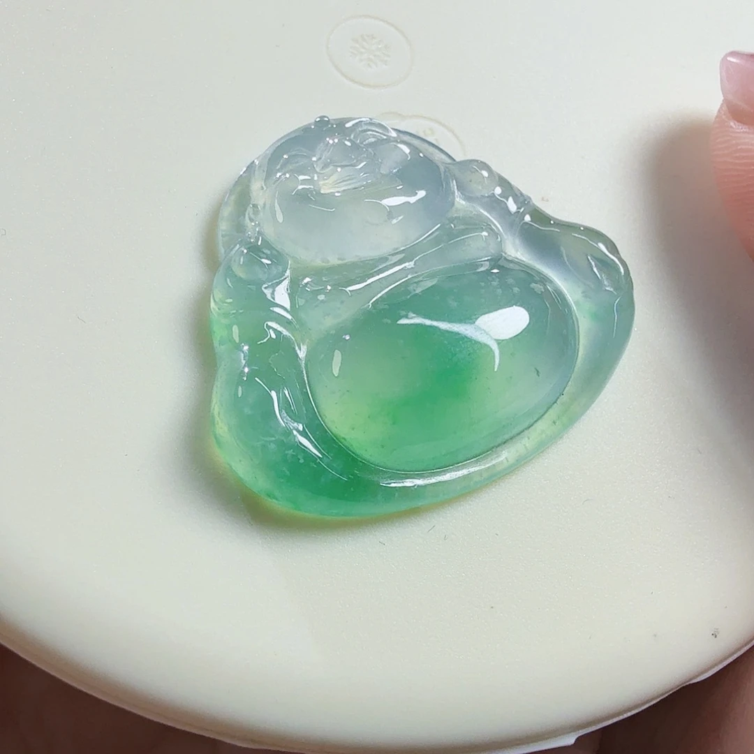 翡翠未镶嵌颈饰木纳佛公