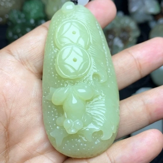 颈饰未镶嵌和田玉