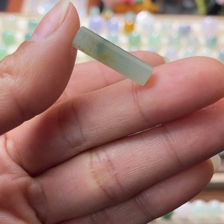 翡翠散珠洒金飘花特色桶珠20.1/5.4mm