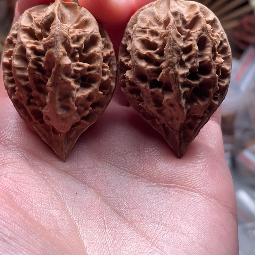 文玩核桃把件楸刀鱼54