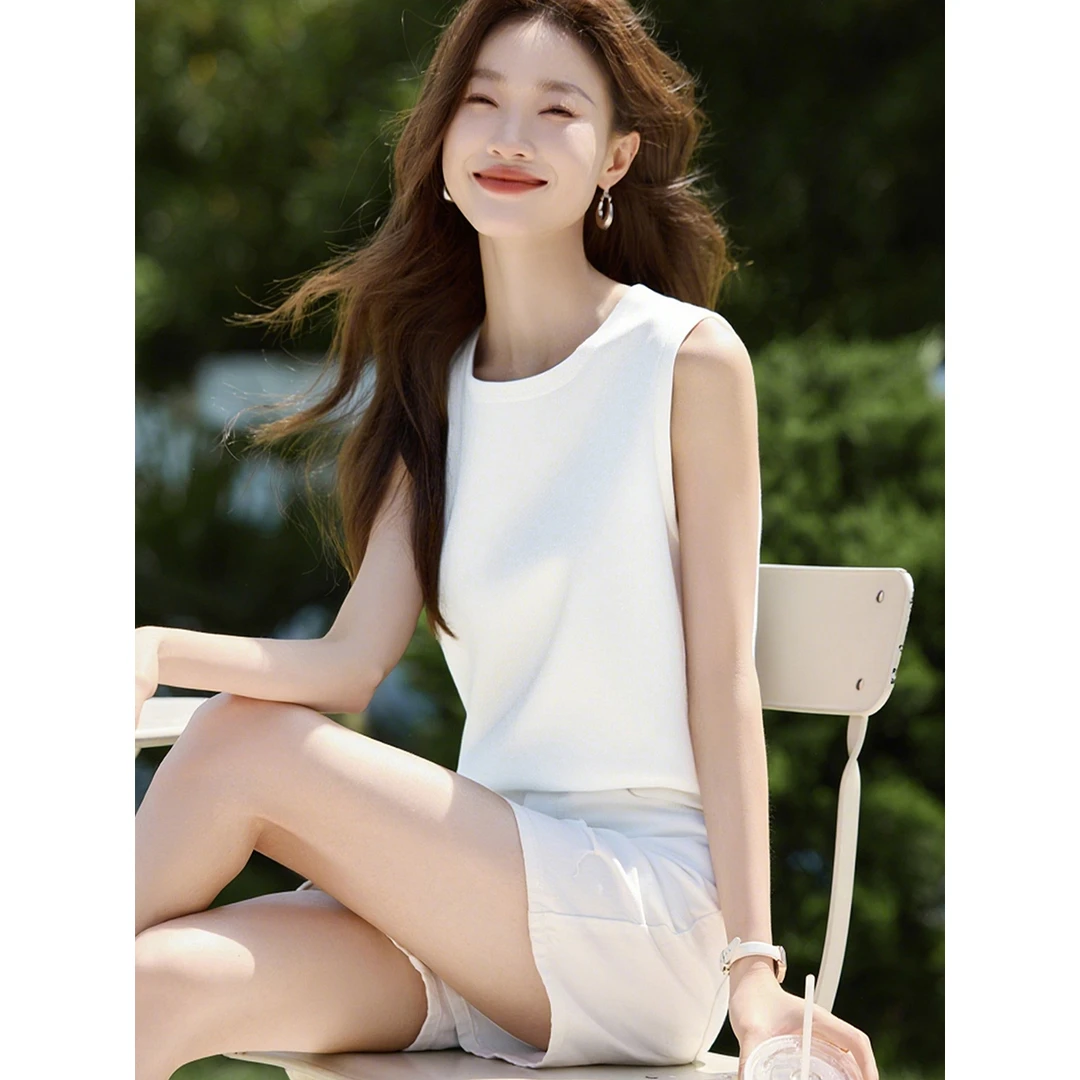 沫晗依美休闲简约圆领遮副乳背心2025夏百搭显瘦白色背心04023