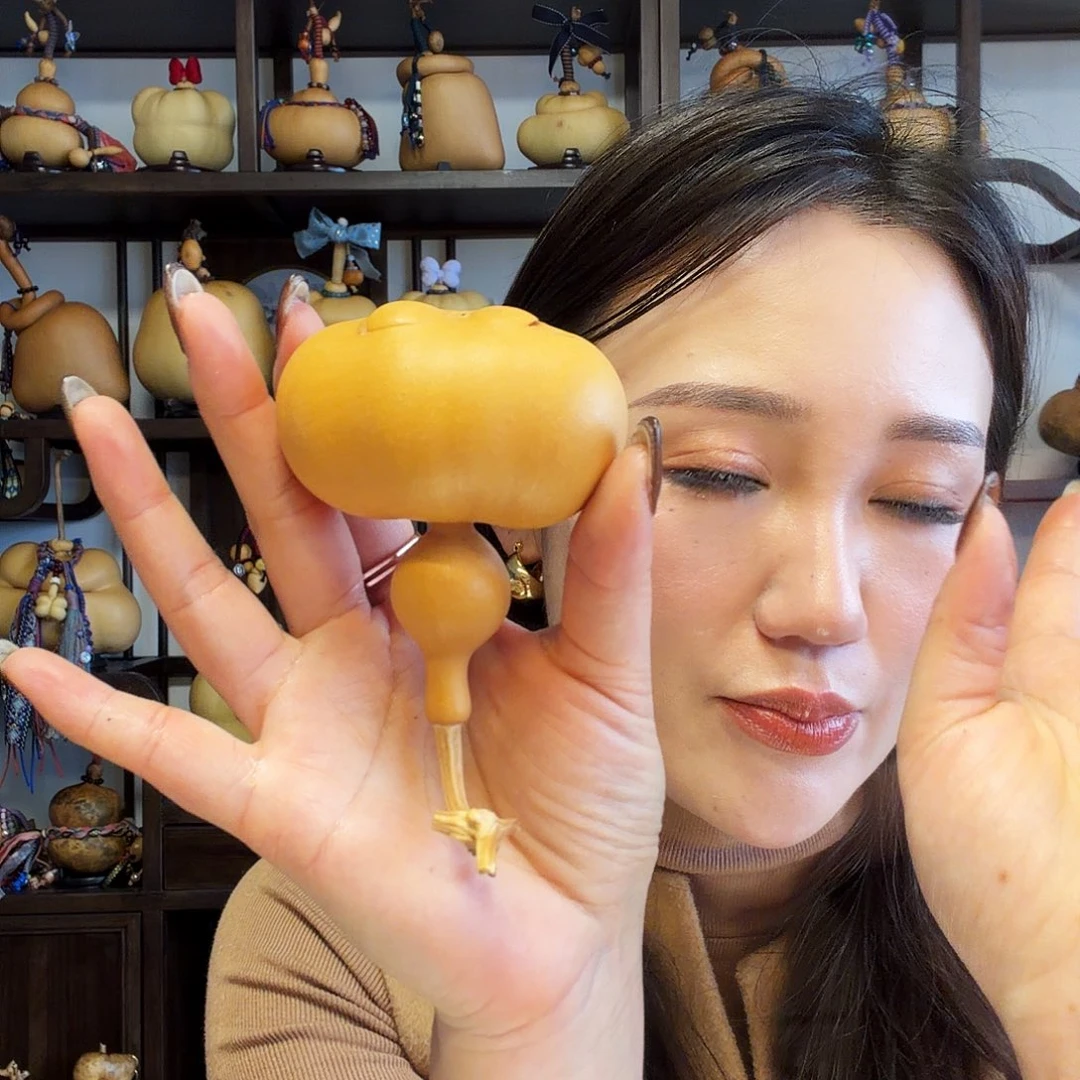 享***。呱呱来财葫芦把件