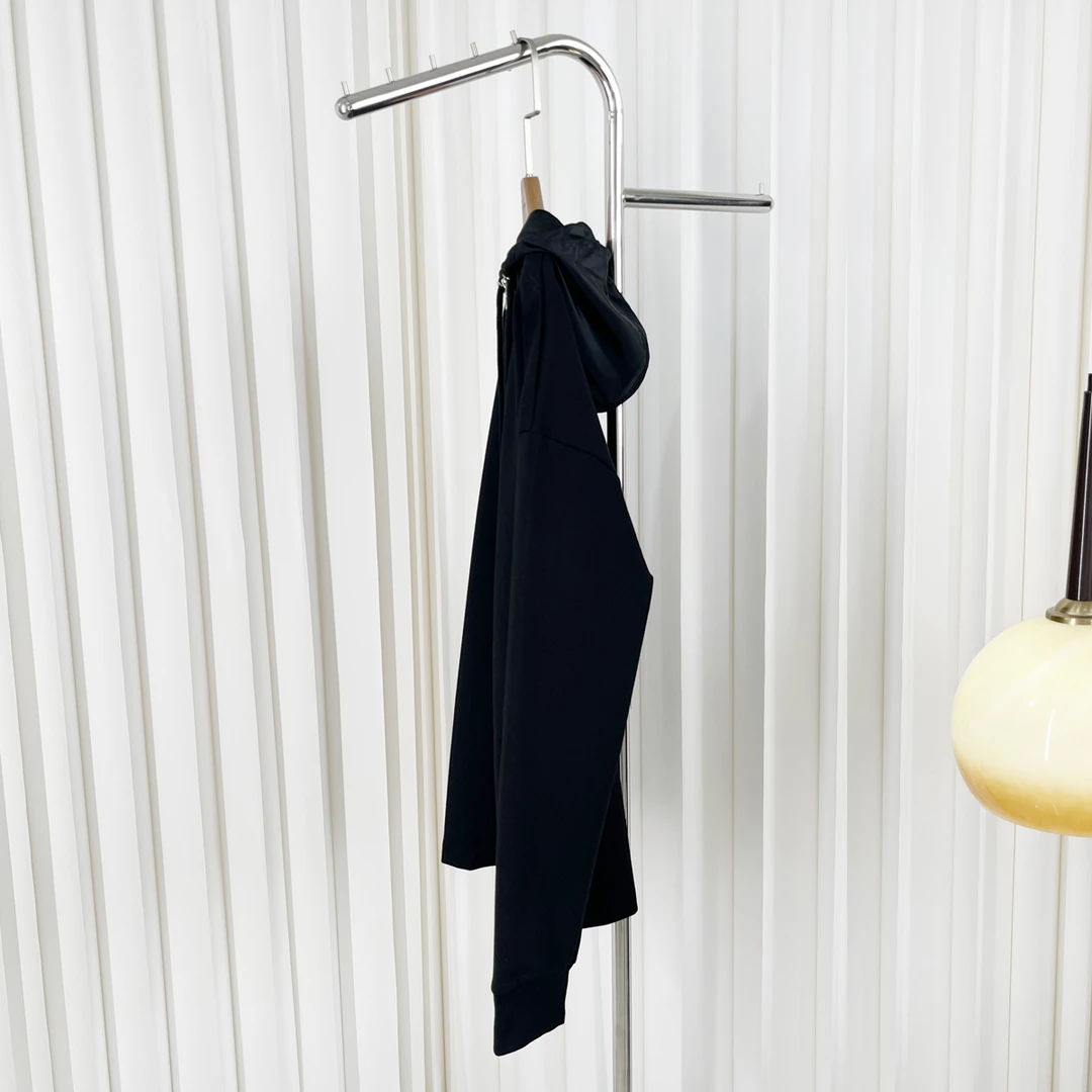 倒三角科技棉质再生尼龙开衫外套男女同款335