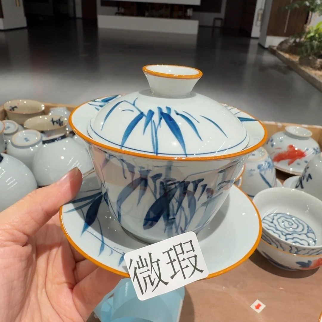 釉下手绘茶具微瑕