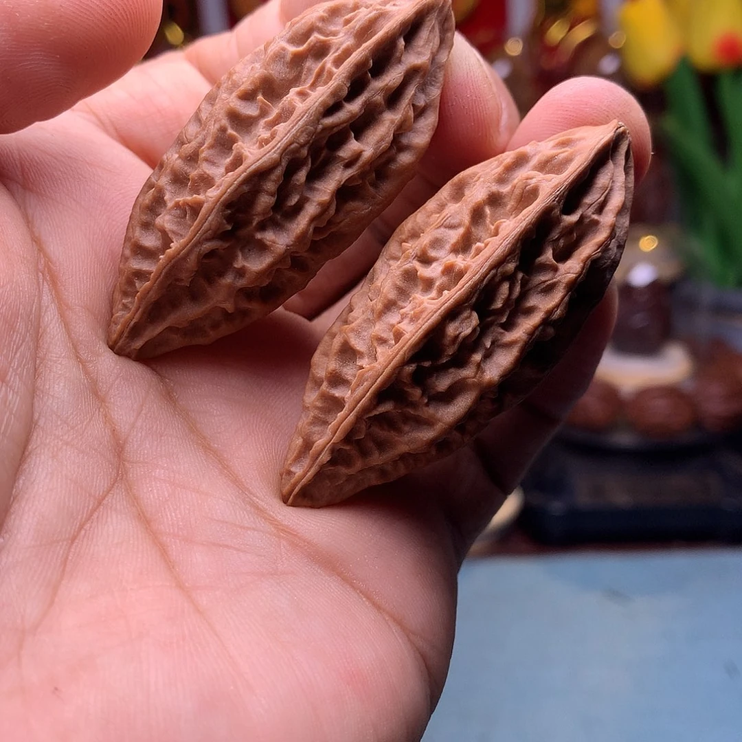 用***2文玩核桃把件东北楸子文玩核桃