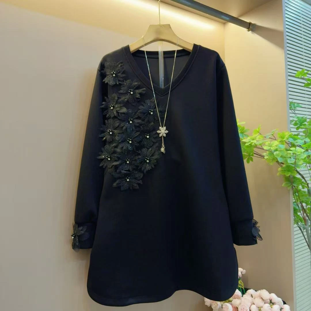 时尚欧货立体花朵遮肉显瘦宽松上衣（长80左右）