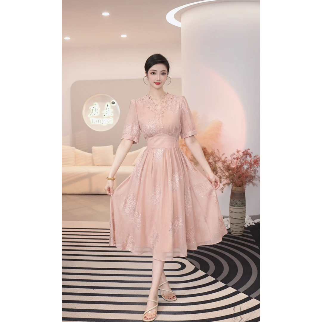 2025夏季新款【X-X517】气质优雅温柔显白仙气刺绣粉色连衣裙子