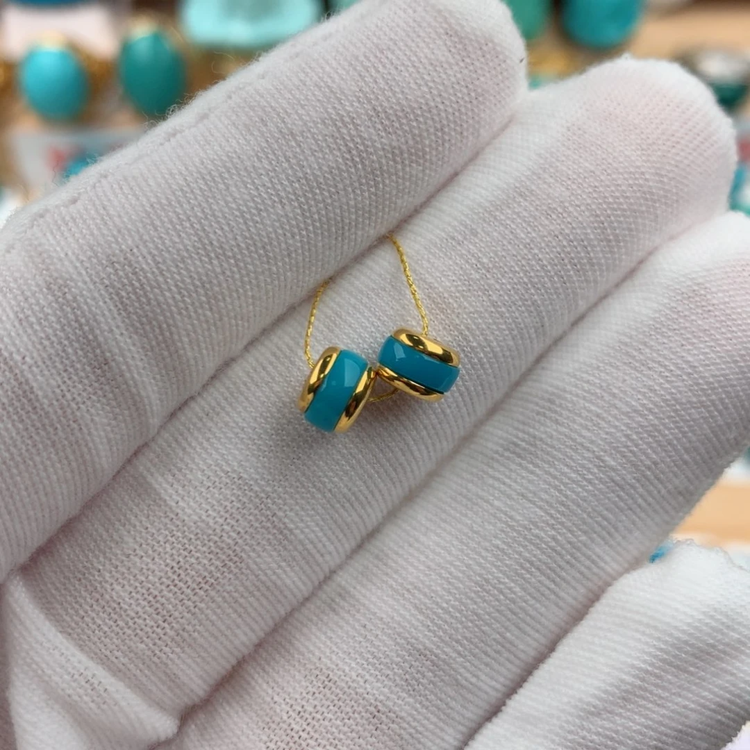 车****18K金镶嵌绿松石配饰