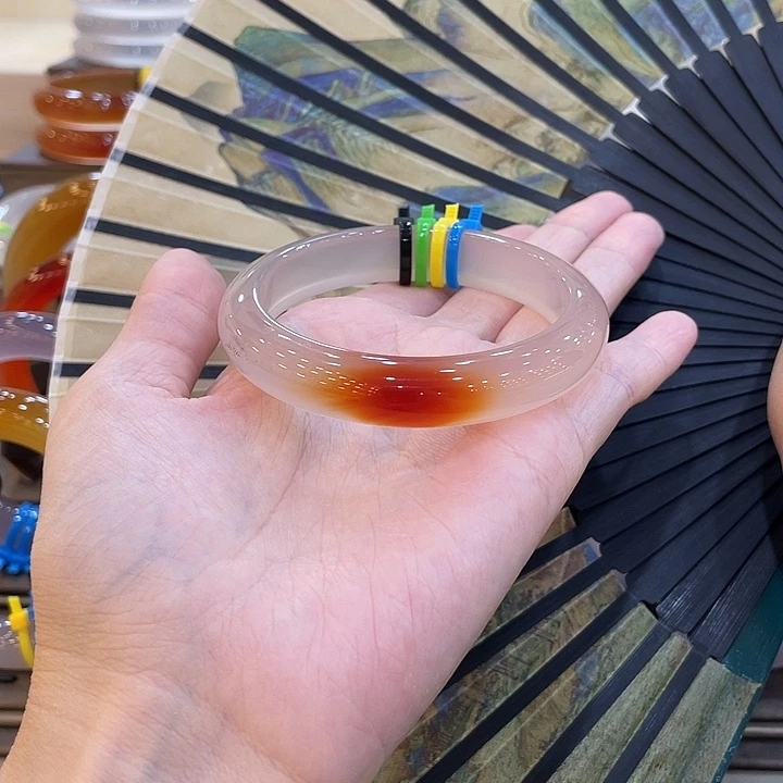 迦***哥手镯玛瑙/玉髓未镶嵌
