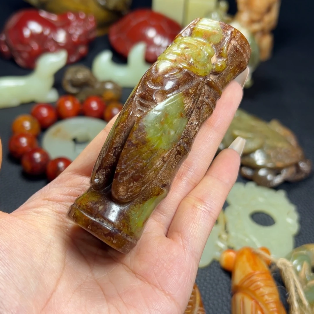 蛇纹石玉未镶嵌颈饰