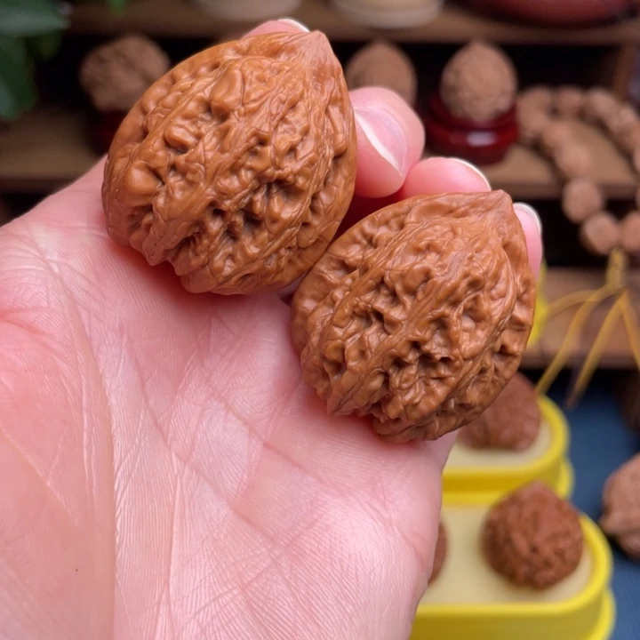 文玩核桃把件赤龙鸡心35