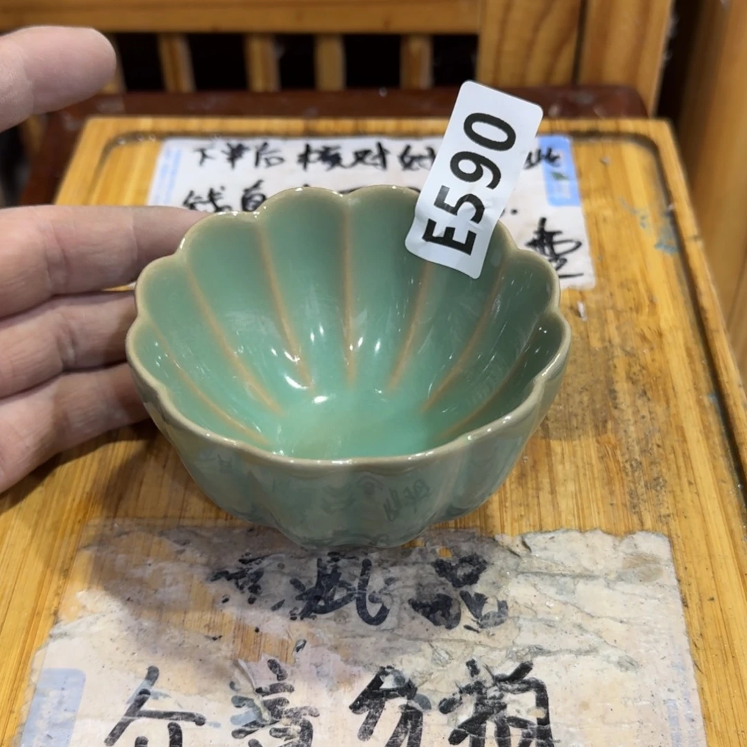 瑕疵介意勿拍陶瓷器皿 E345