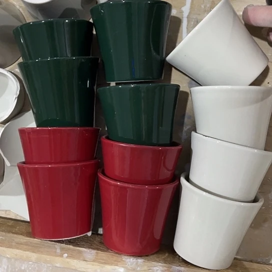 多肉绿植陶瓷花盆9.9包邮，有孔