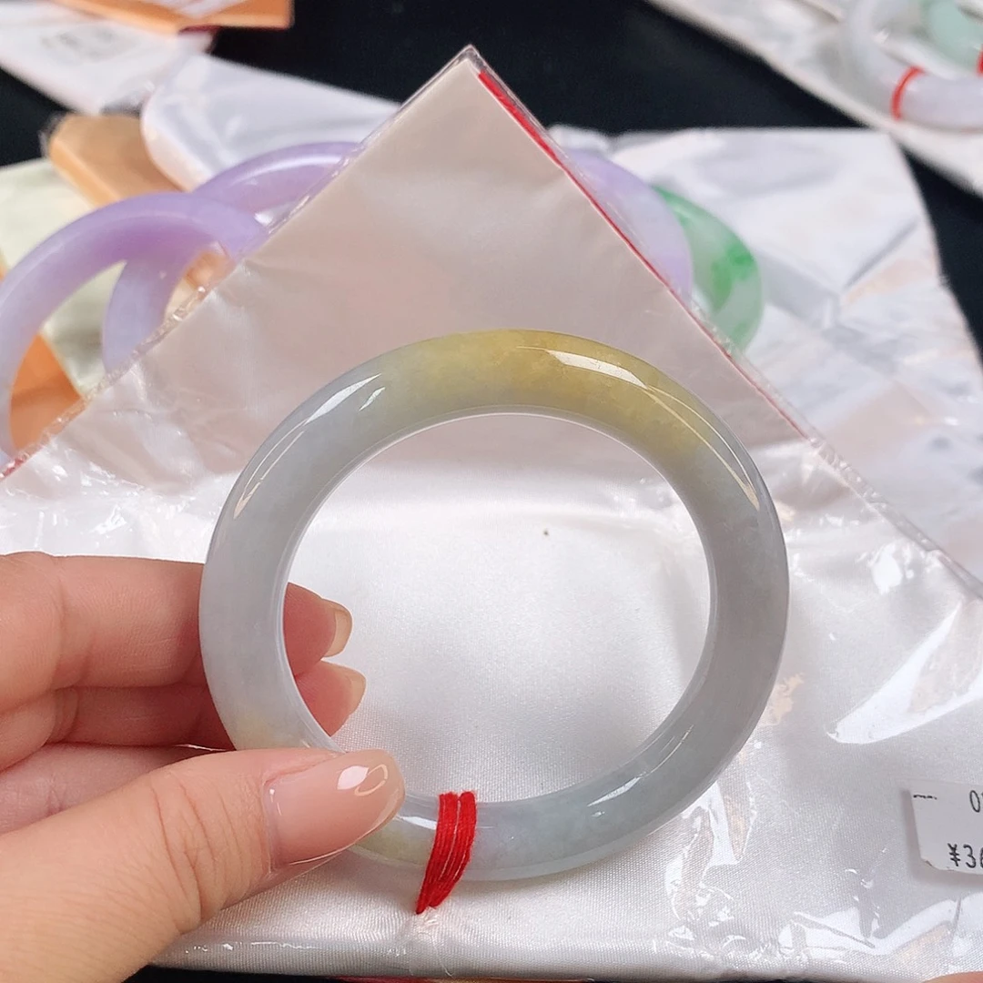 翡翠手镯未镶嵌057xccvvb