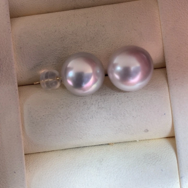 18K金镶嵌耳饰海水珍珠