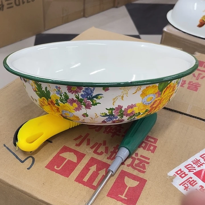 搪瓷24公分珐琅搪瓷特厚平边盆，依兰花