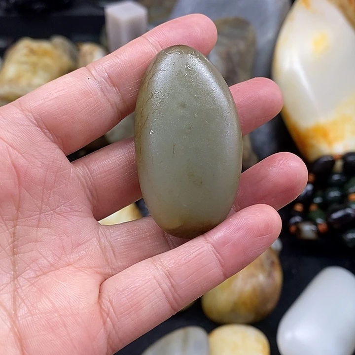 和田玉（糖玉）未镶嵌挂件