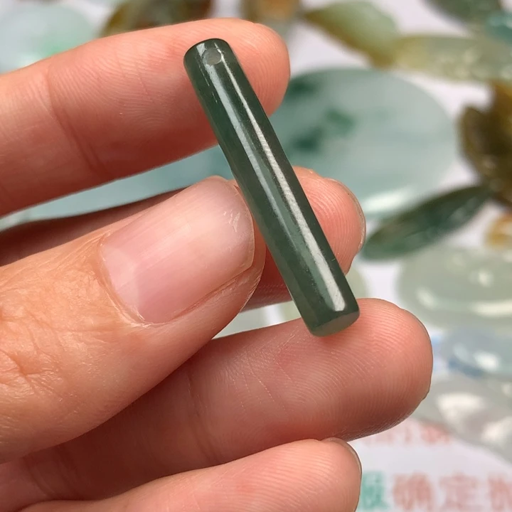 用***1颈饰未镶嵌翡翠翡翠